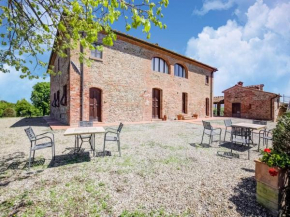 Apartment in a typical Tuscan farmhouse with swimming pool